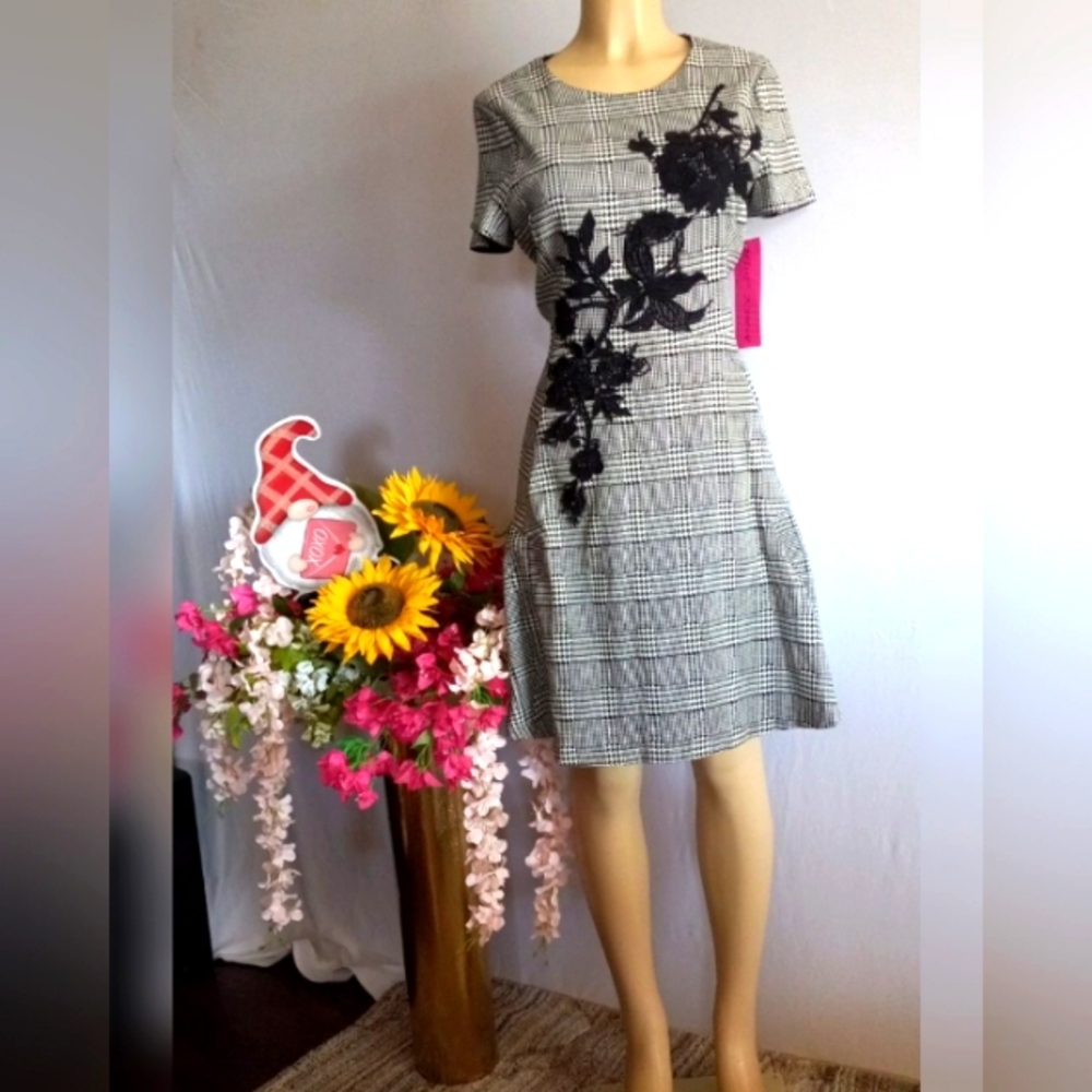 Betsey Johnson plaid floral applique work dress - Size 10 - NWOT